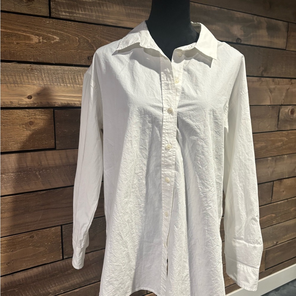 Universal Thread White Casual Button Down Shirt